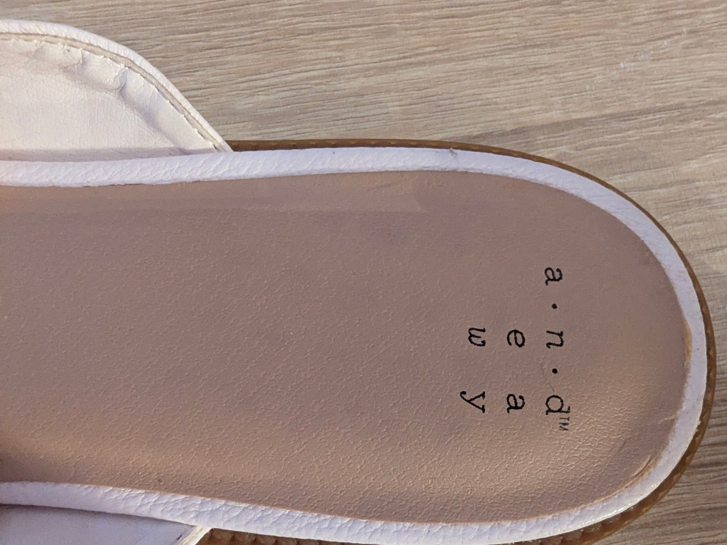 A New Day Sandals Womens Size 11 Karoline Kiltie Casual Slip On Moc Toe Mule White