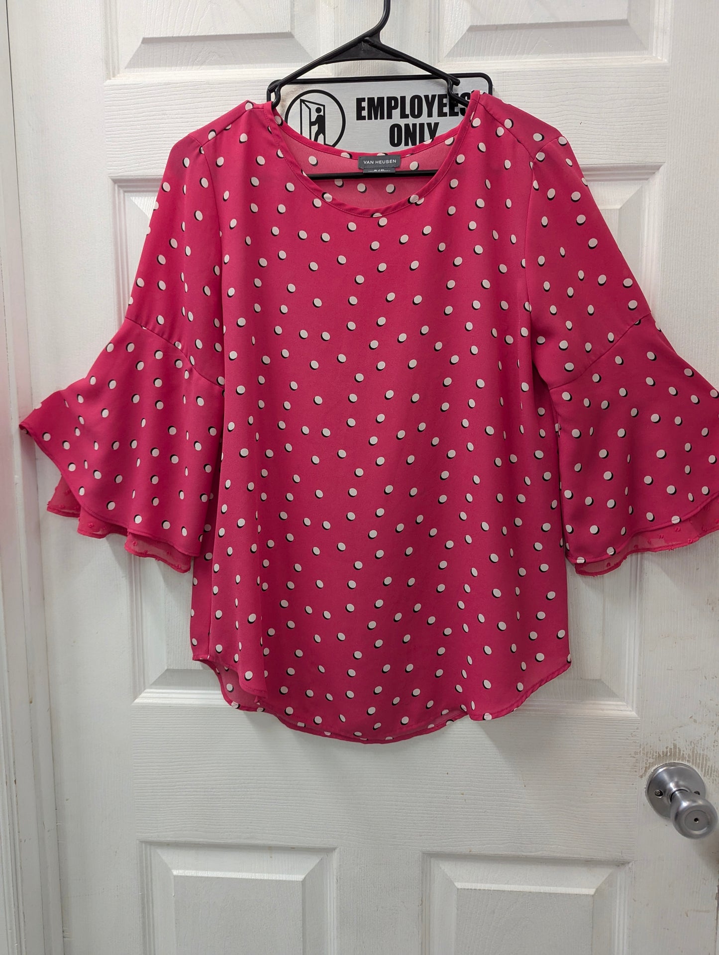 Van Heusen Brand Women's Top Sz Small Petite EUC
