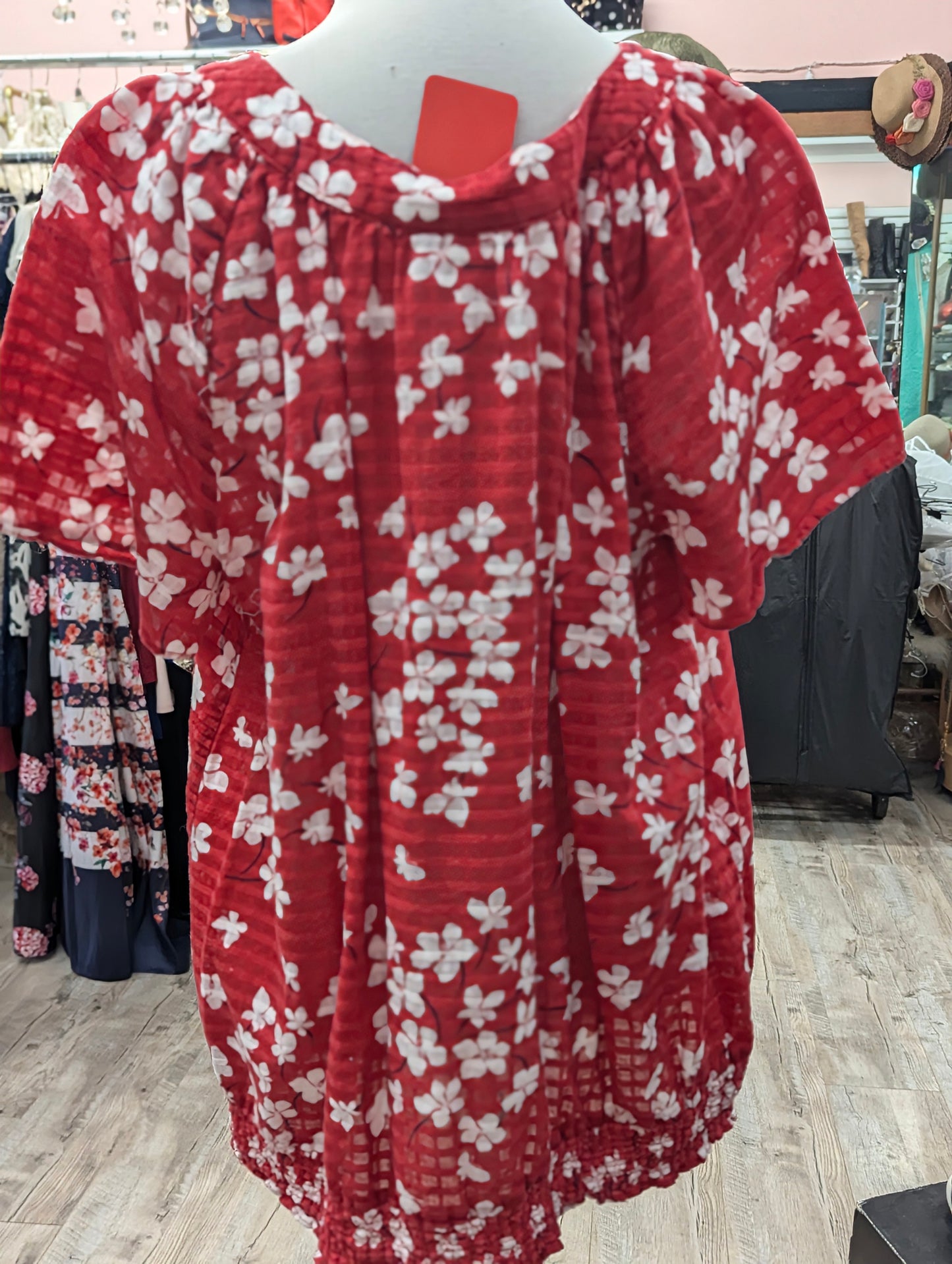 Alfred Dunner Red Floral Short Sleeve in 18W