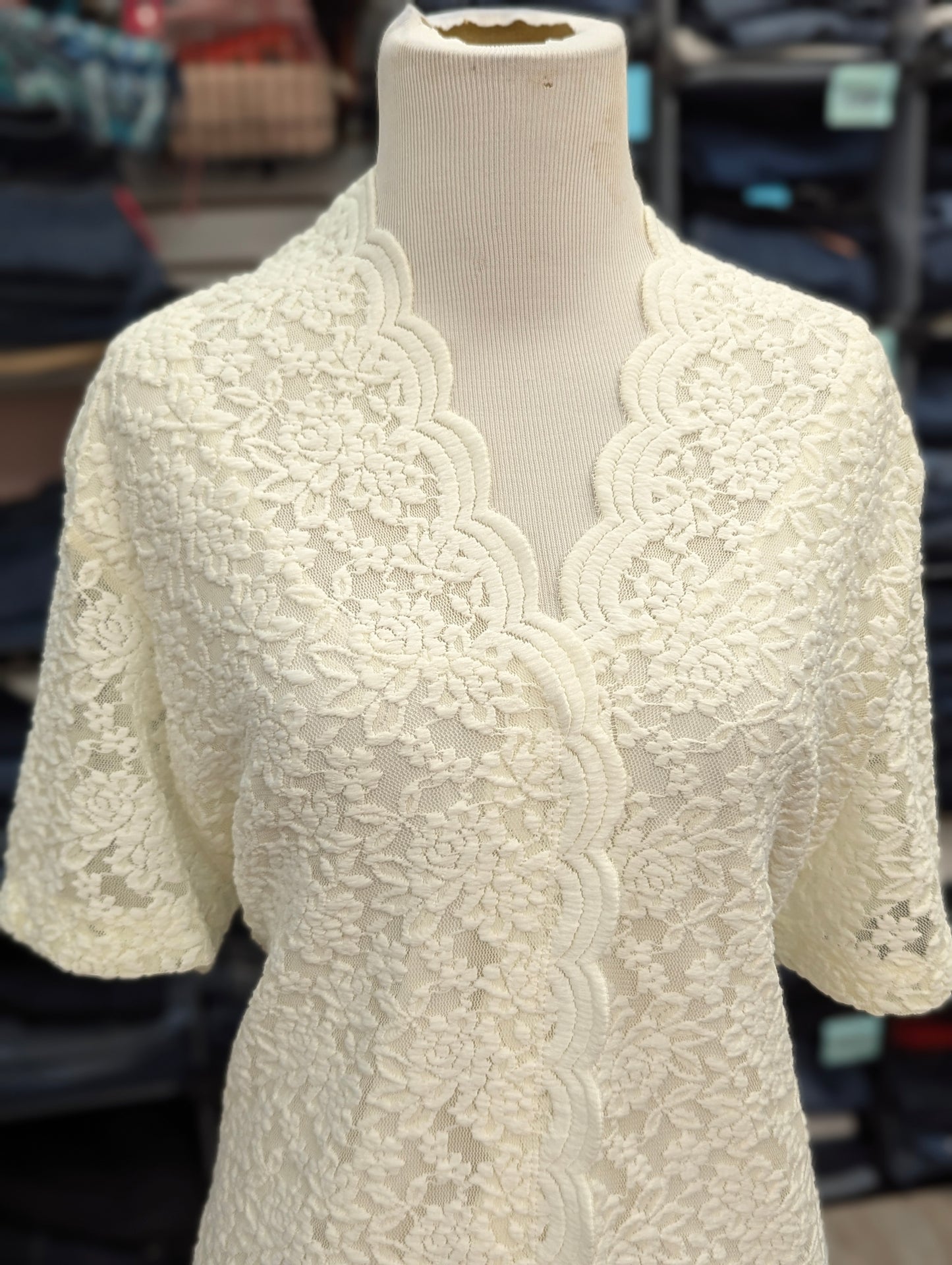 Susan Graver White Lace Short Sleeve in 1X