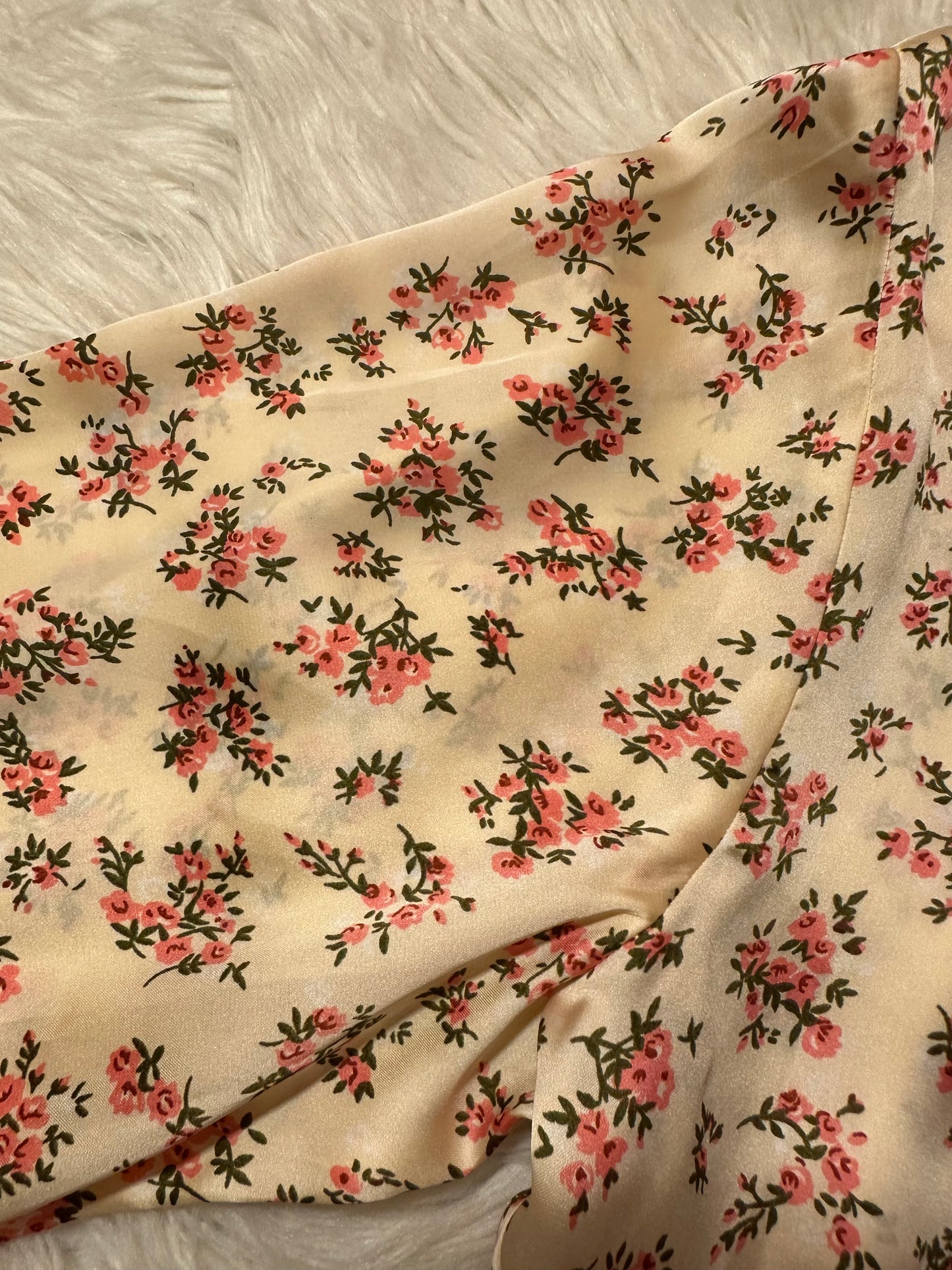 ZARA NWT Floral Satin Blouse Cream Pink Print Long Cuff Ruched Sides Size Large