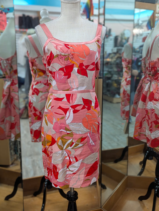 EUC Women's Ready for summer Dress from Uniform Petite by John Paul Richard