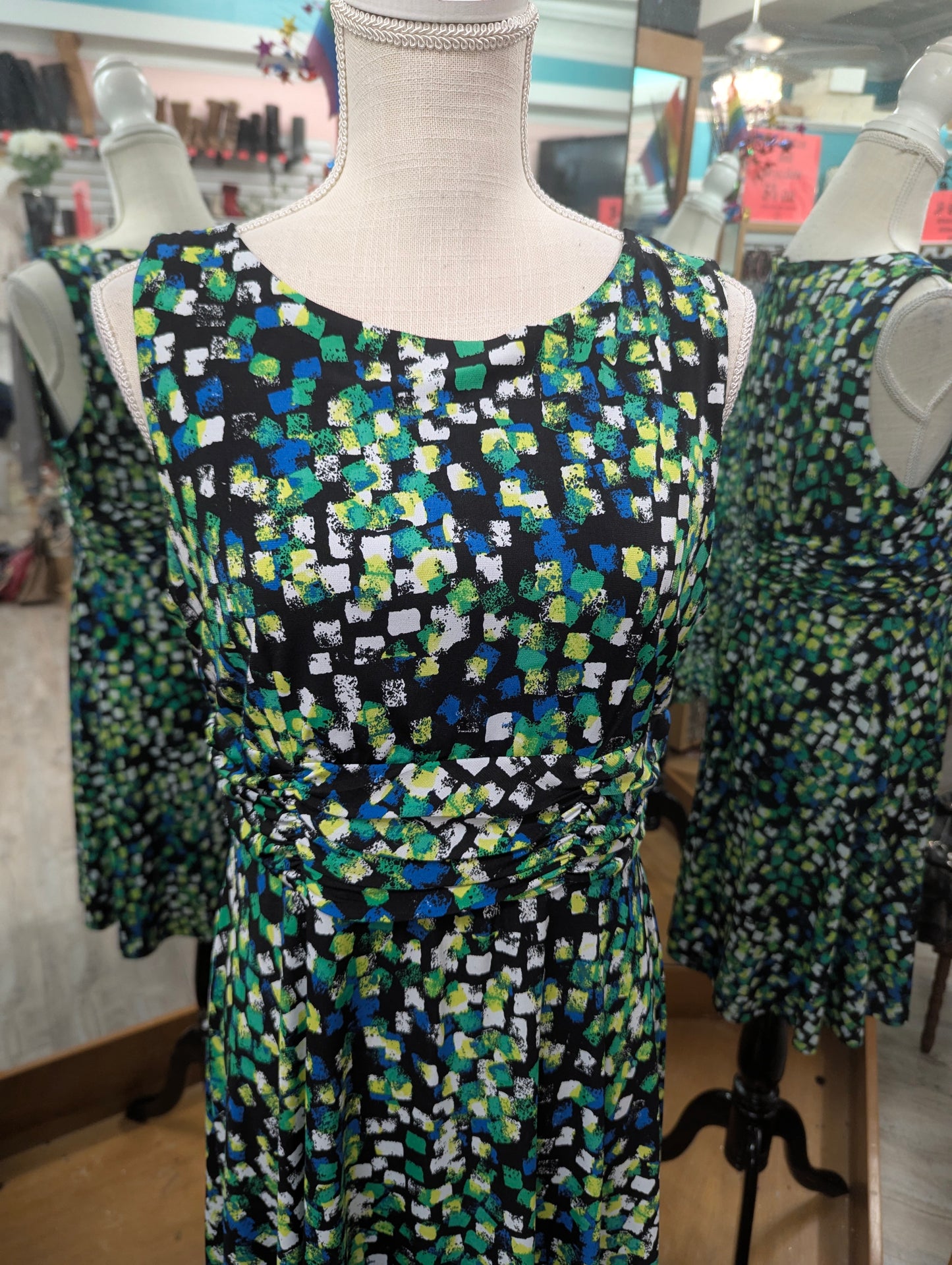 Beautiful EUC Women's Sleeveless Dress By Jessica Howard