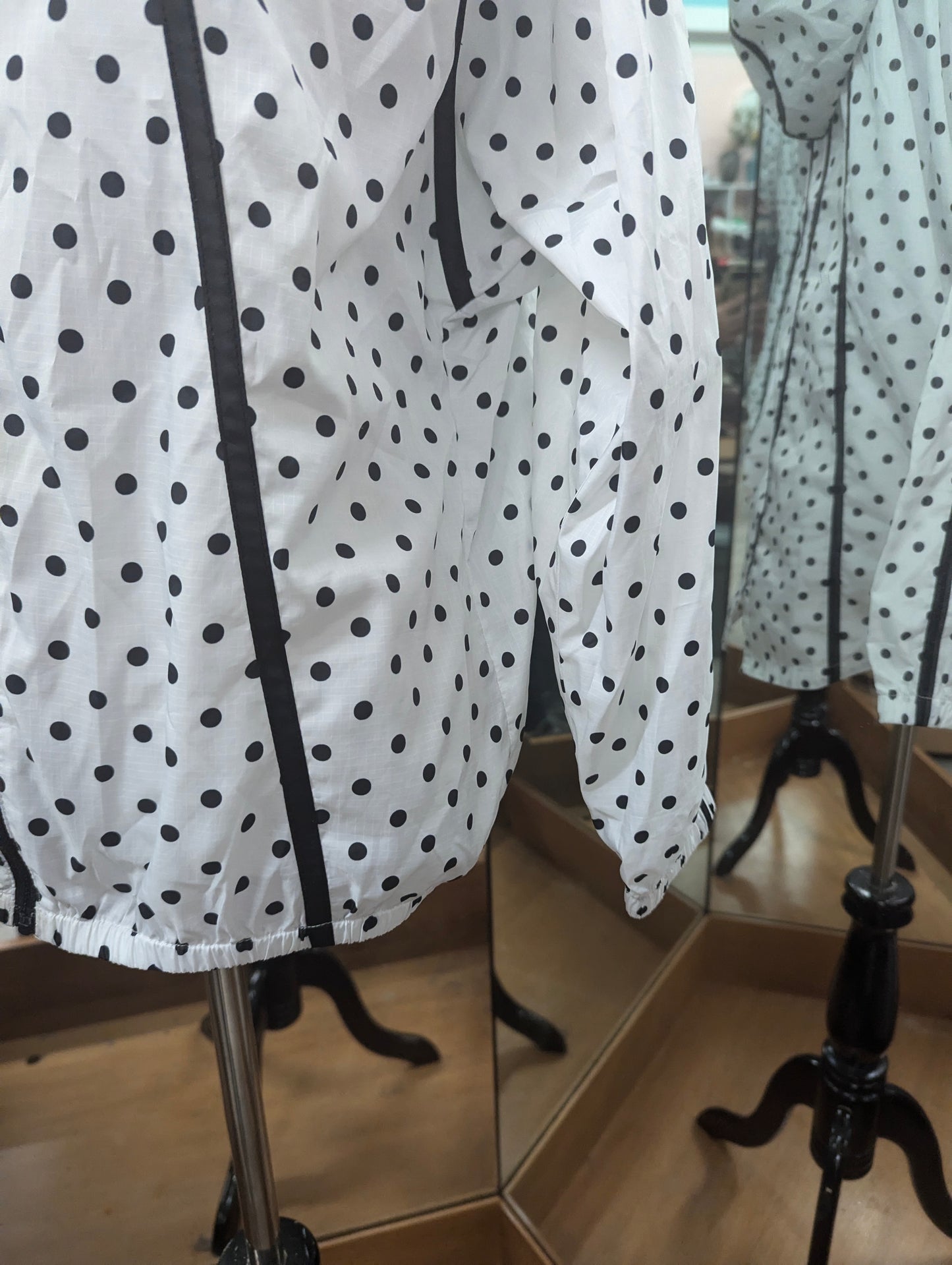 Zella White Polkadot Lightweight Jacket in S