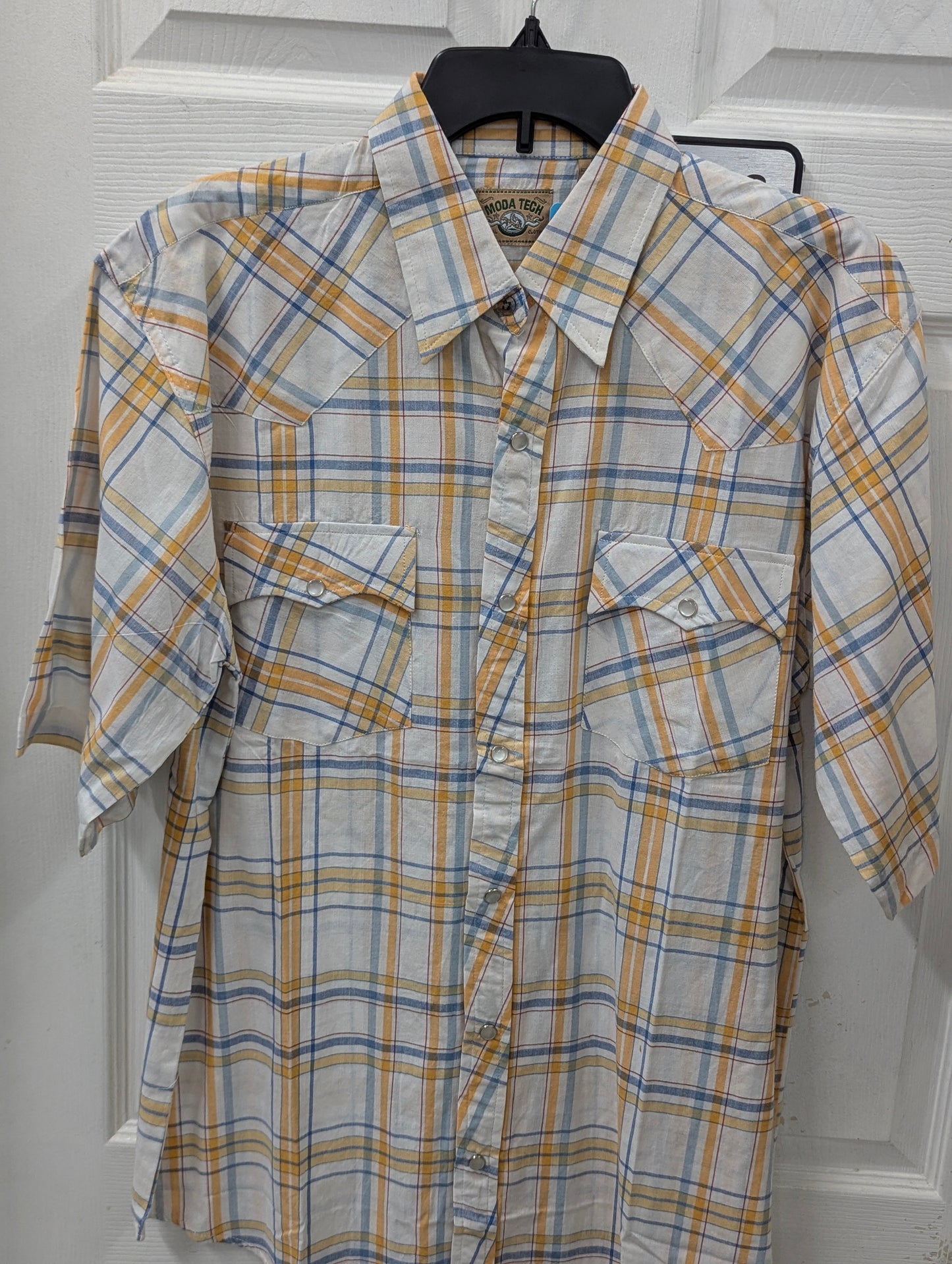 Moda Tech Cream Plaid Pearl Snap Short Sleeve in M