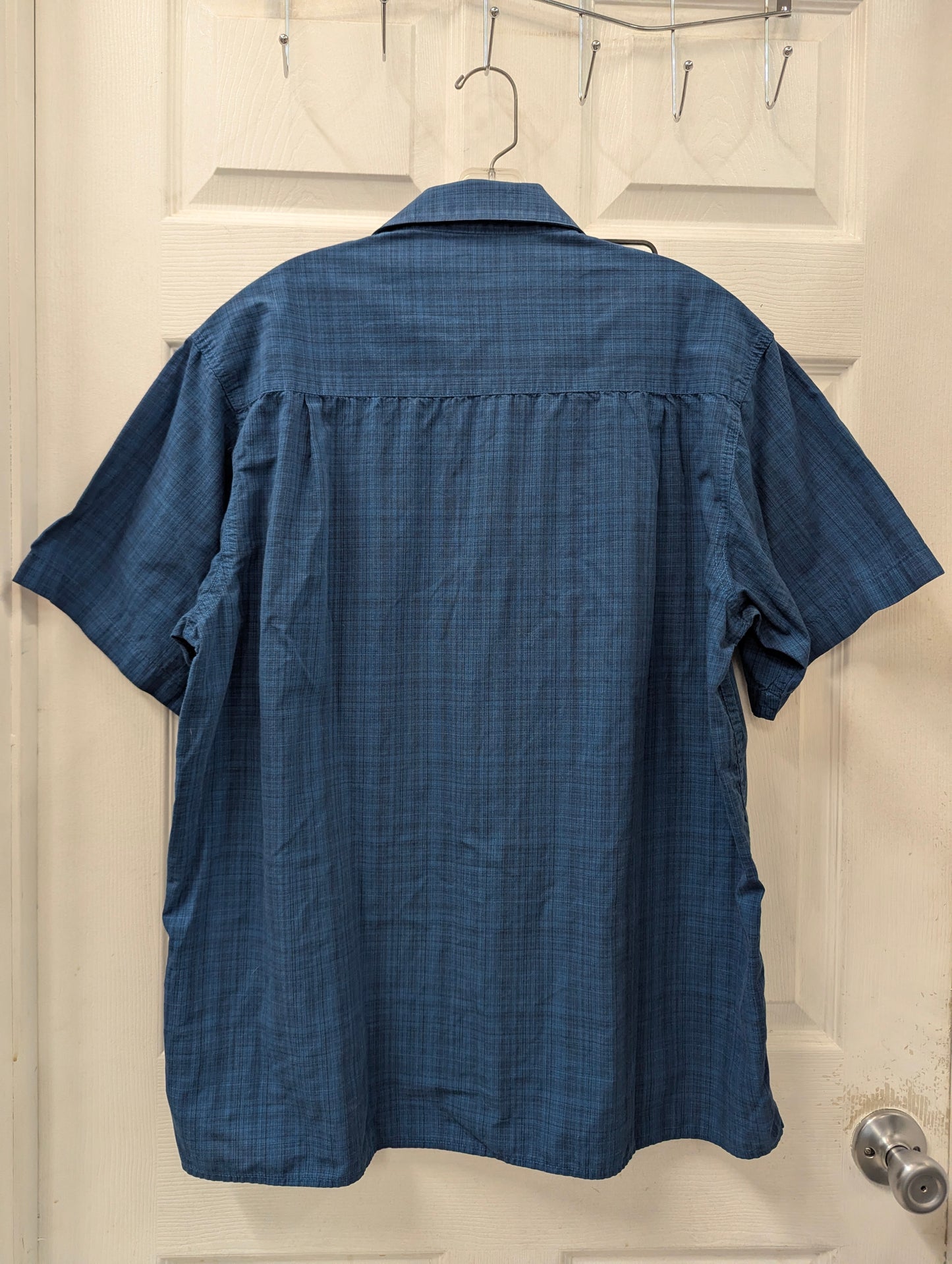 EUC Men's Short Sleeve Shirt Sz L, From Hagger.