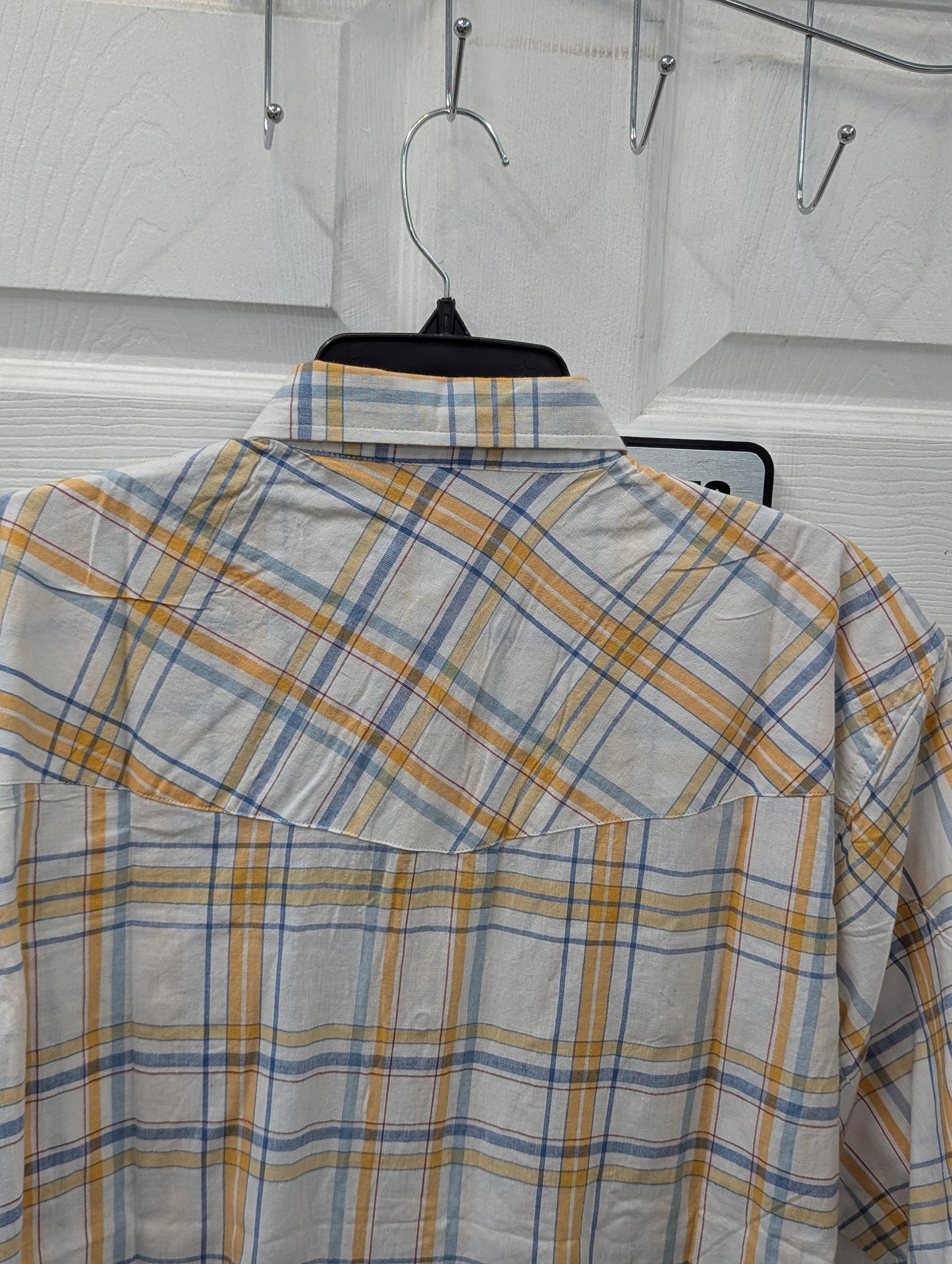 Moda Tech Cream Plaid Pearl Snap Short Sleeve in M
