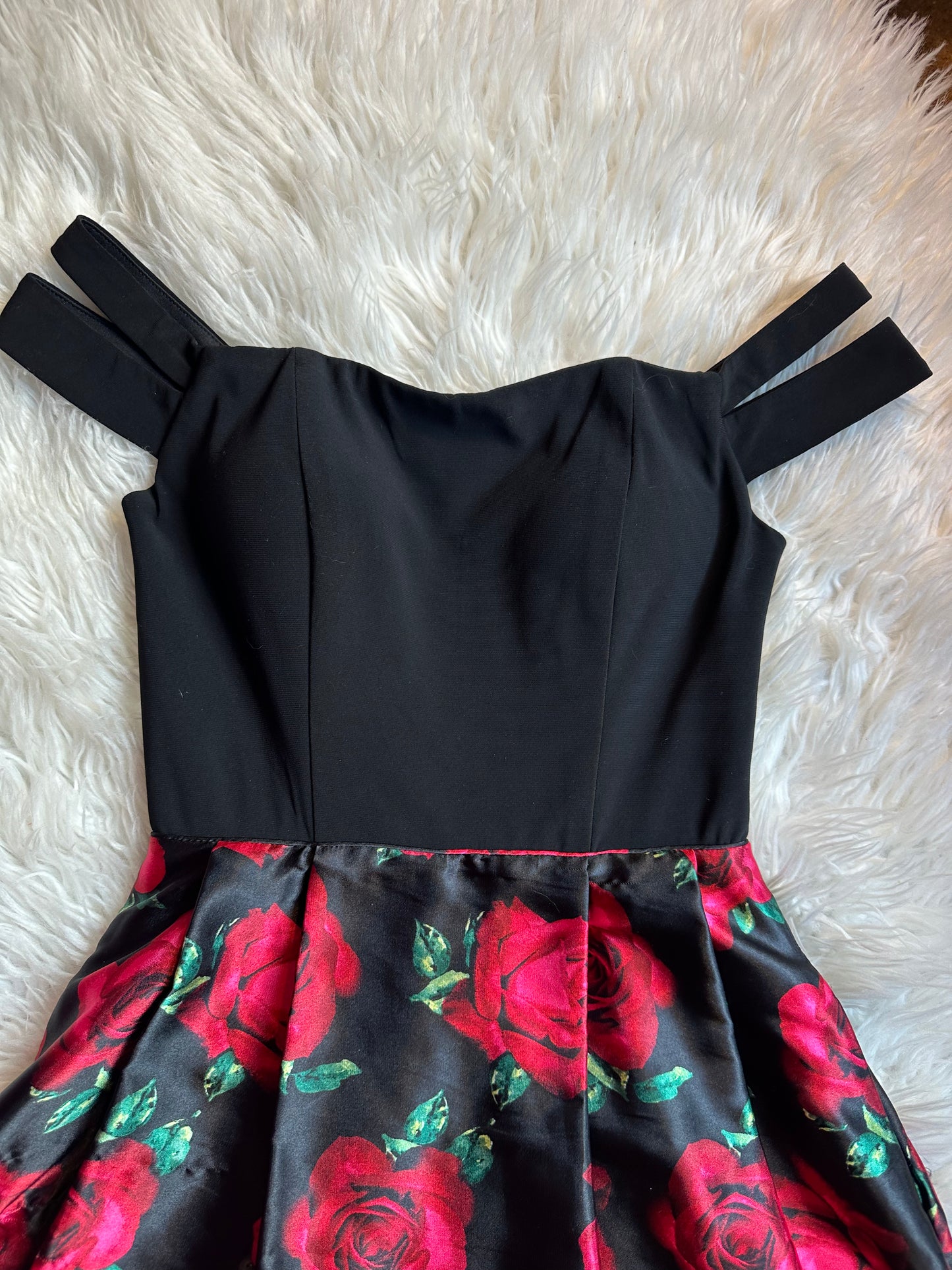 Blondie Nites Black Red Rose Charmeuse Off Shoulder Fit & Flare Dress Size 0