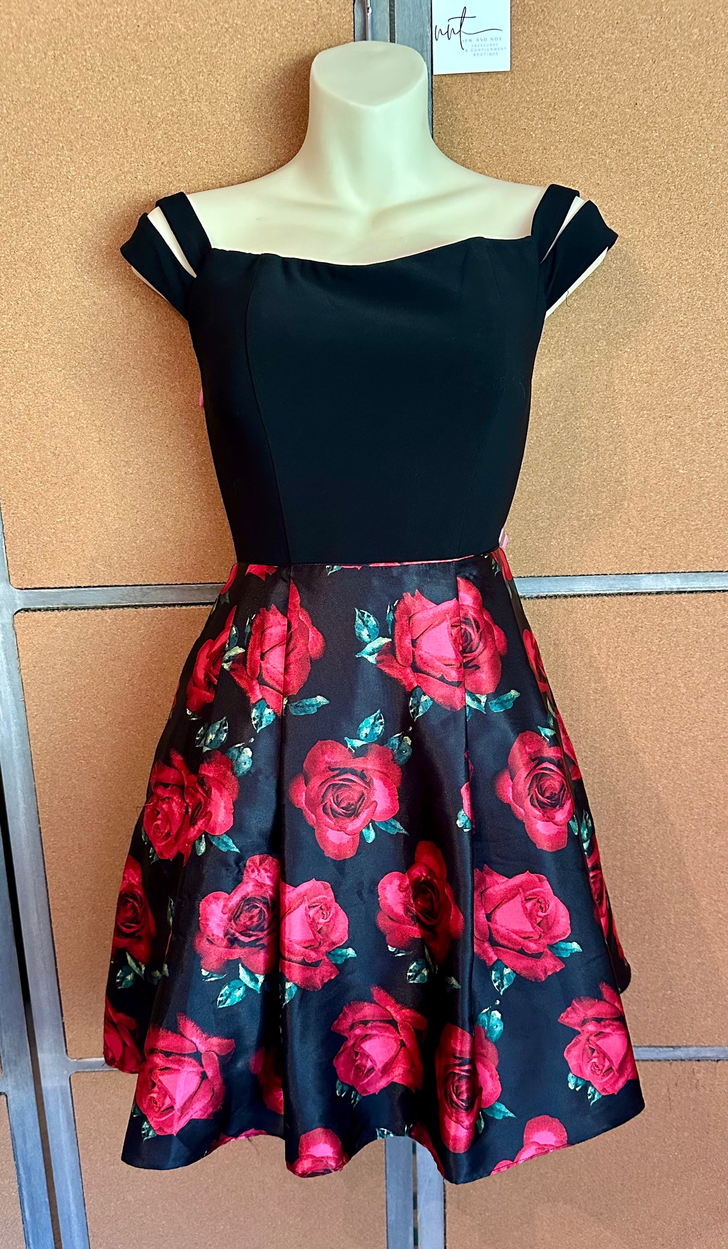 Blondie Nites Black Red Rose Charmeuse Off Shoulder Fit & Flare Dress Size 0